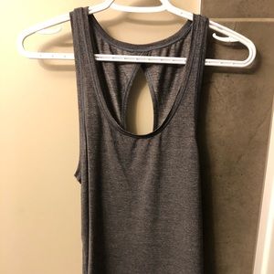 Lulu lemon size 4